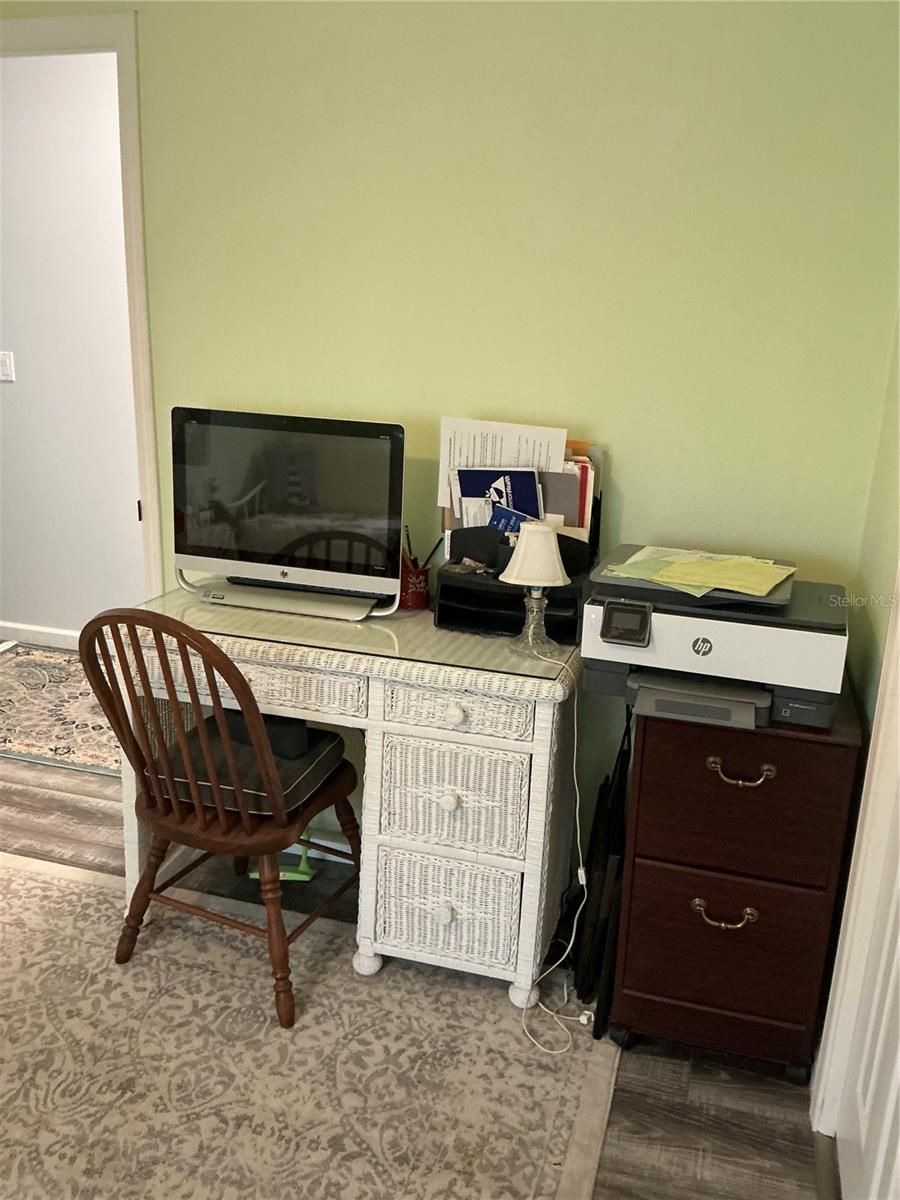 Image 30 of 42 For 209 Fairway Boulevard