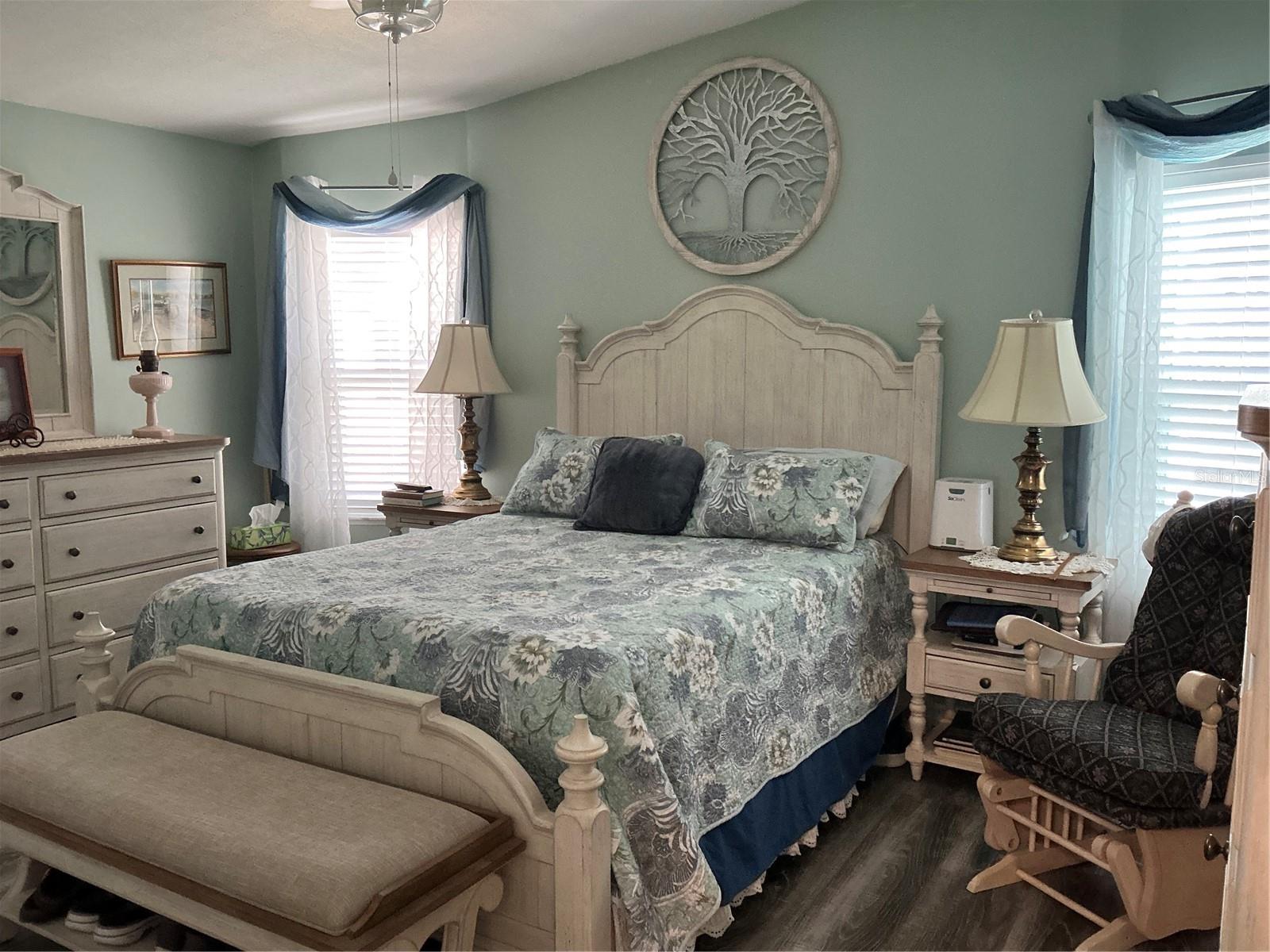 Image 31 of 42 For 209 Fairway Boulevard