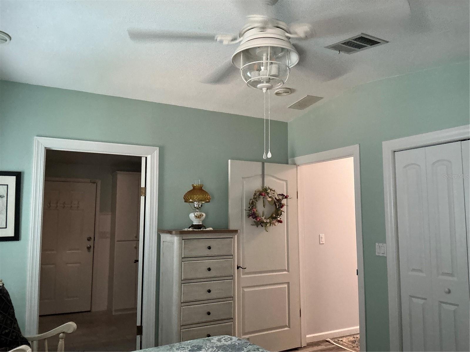 Image 33 of 42 For 209 Fairway Boulevard