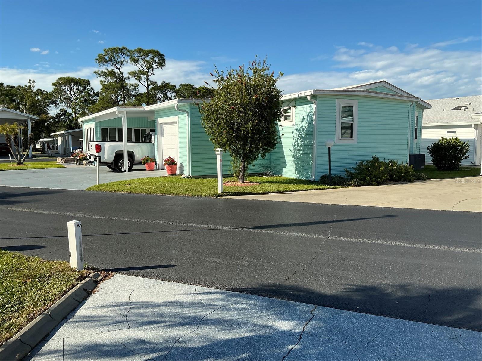 Image 7 of 42 For 209 Fairway Boulevard