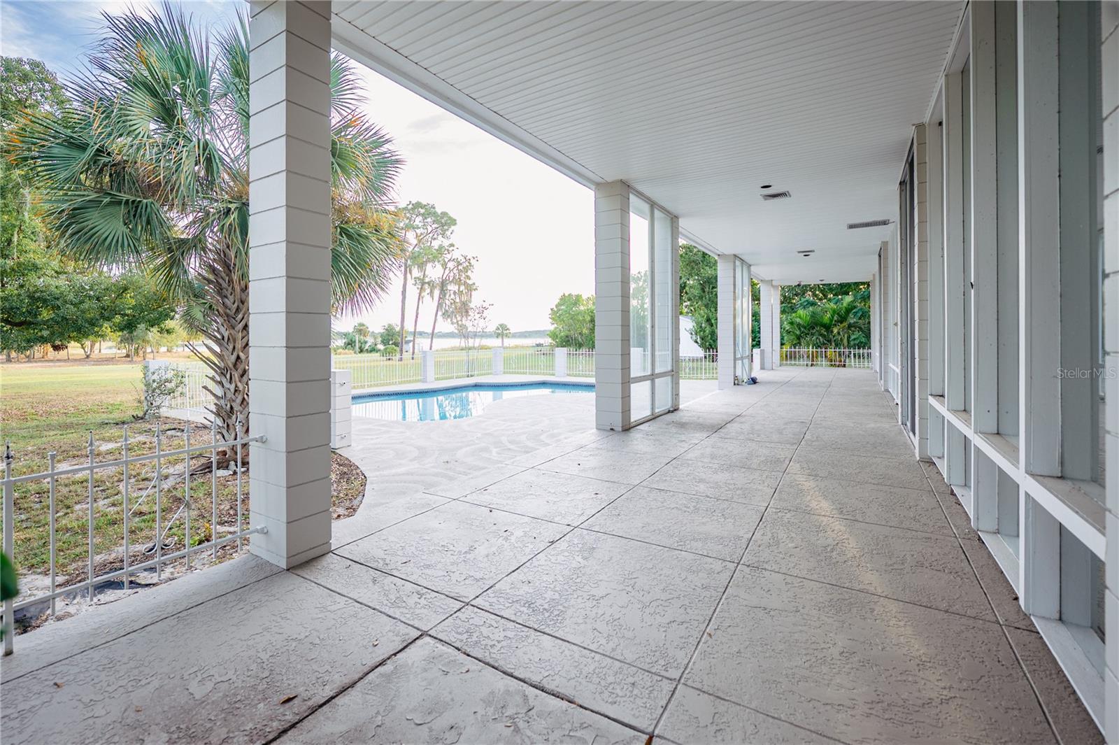 Image 26 of 41 For 1938 Highland Park Drive S