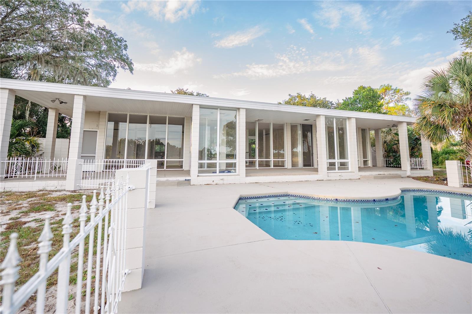 Image 30 of 41 For 1938 Highland Park Drive S