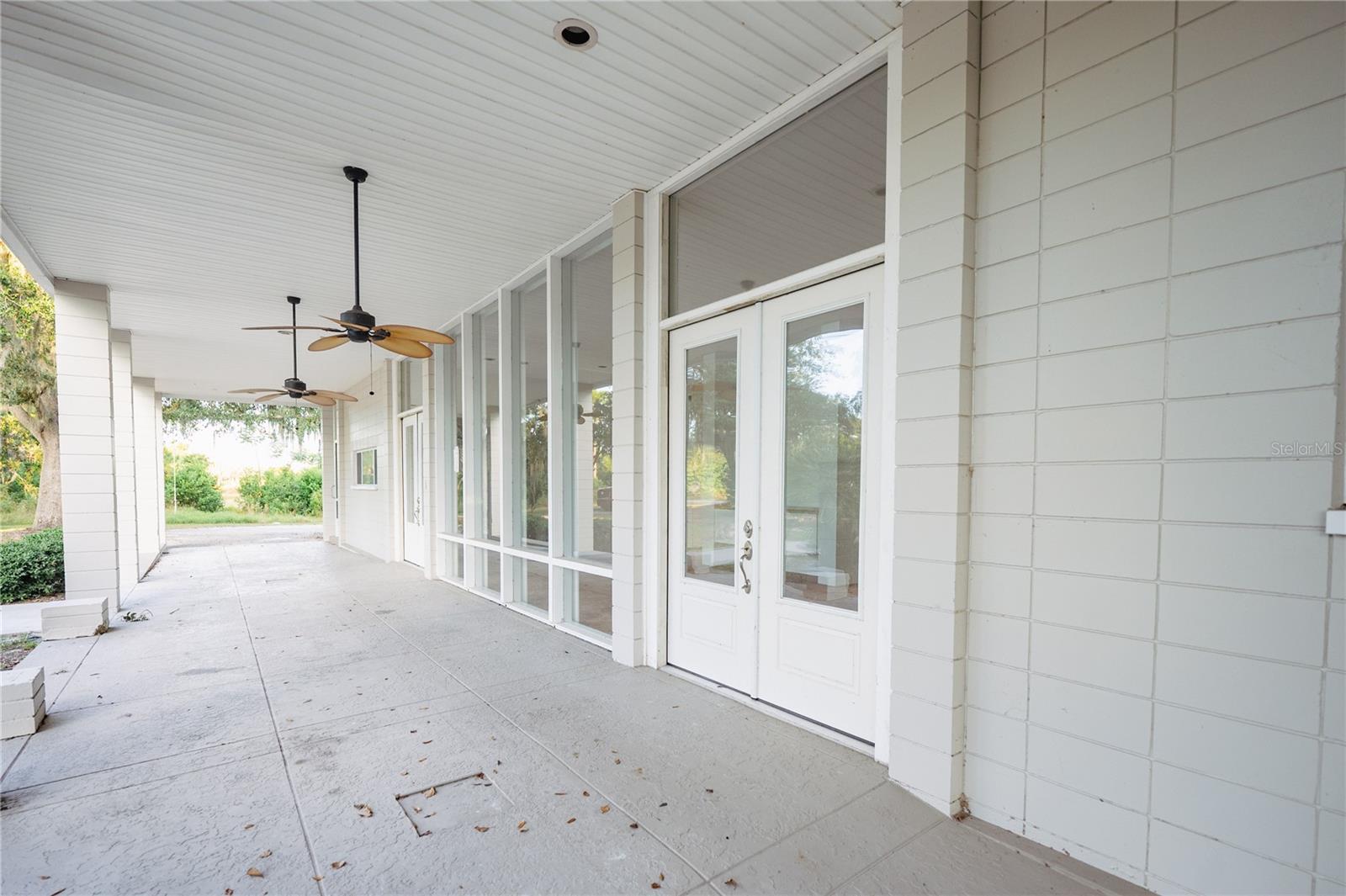 Image 4 of 41 For 1938 Highland Park Drive S