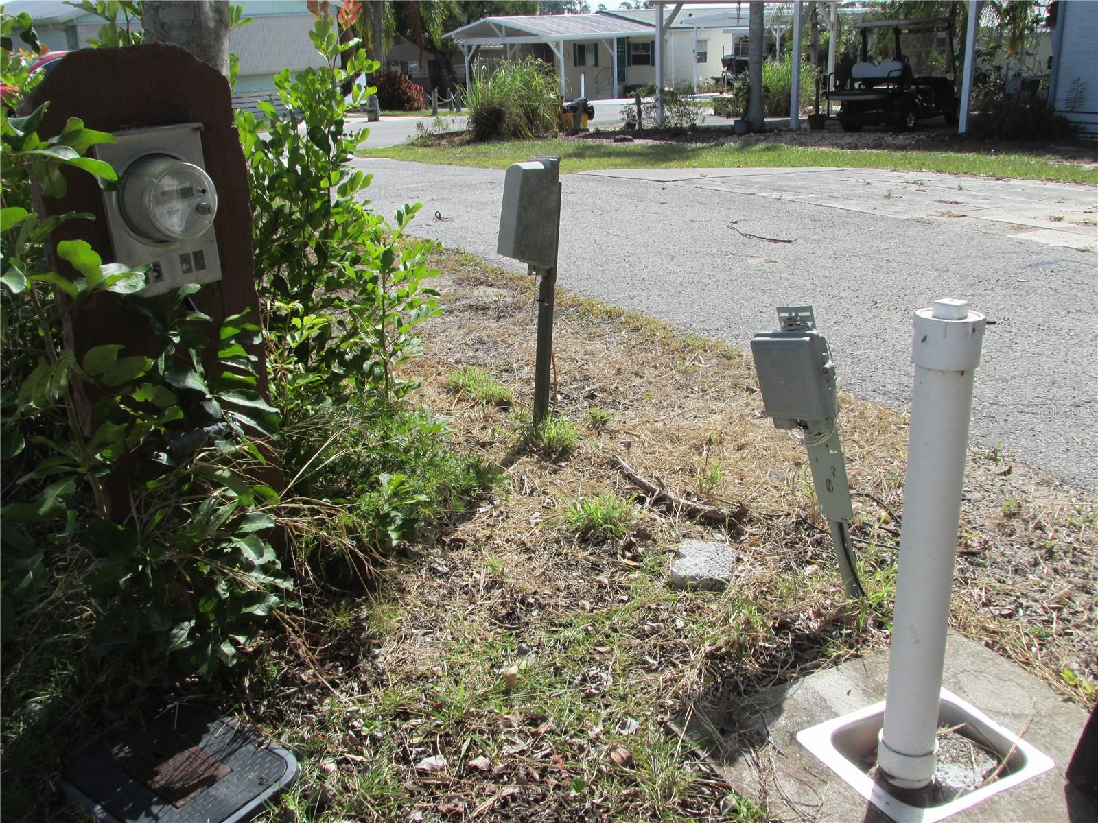 Image 7 of 23 For 5 Blue Quill Circle