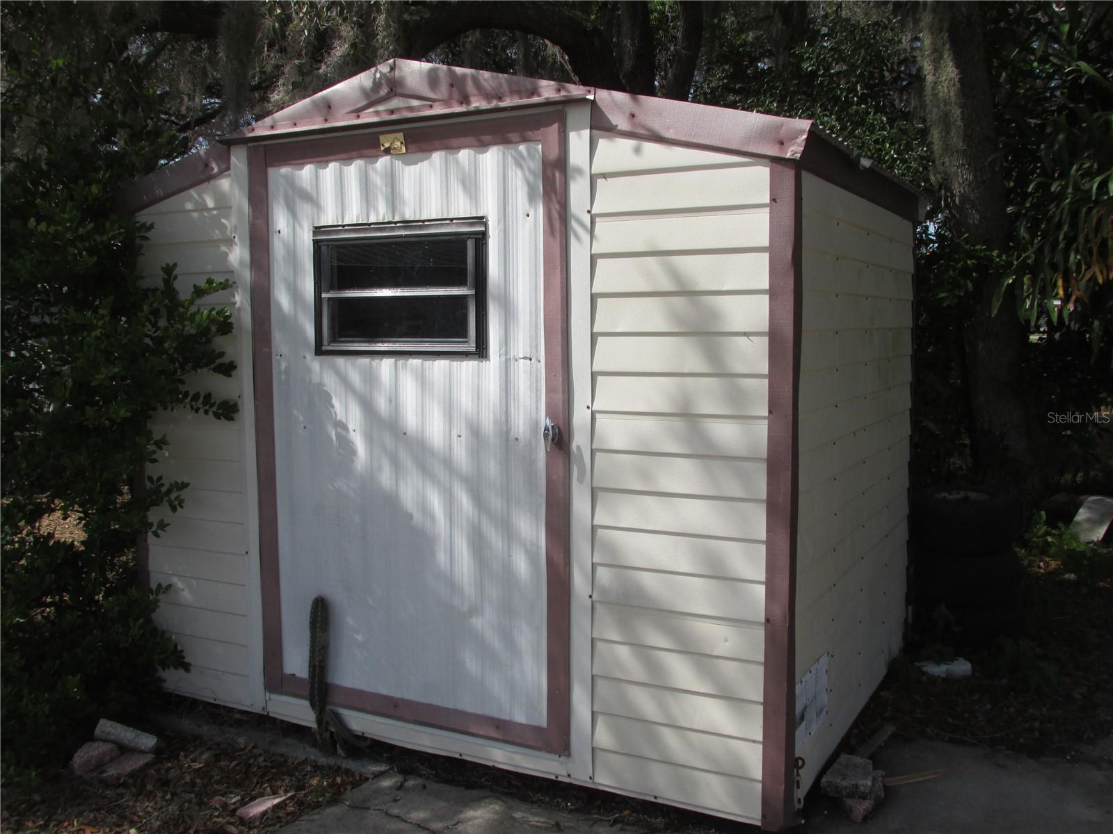 Image 8 of 23 For 5 Blue Quill Circle