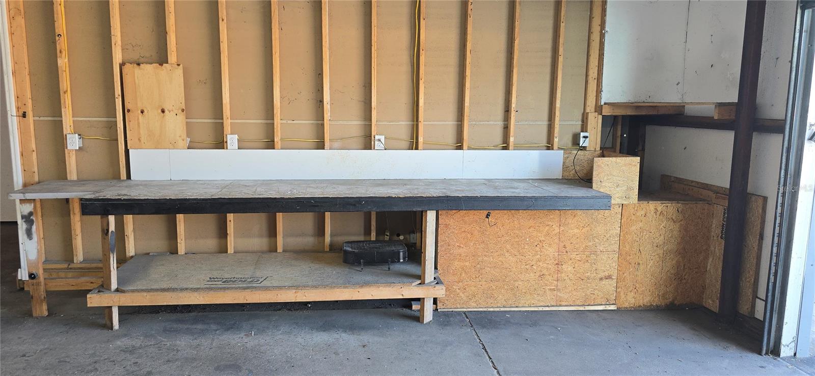 Image 2 of 11 For 3030 State Road 60 E