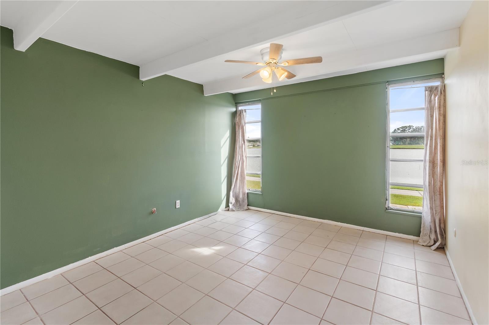 Image 15 of 25 For 4819 Club Circle