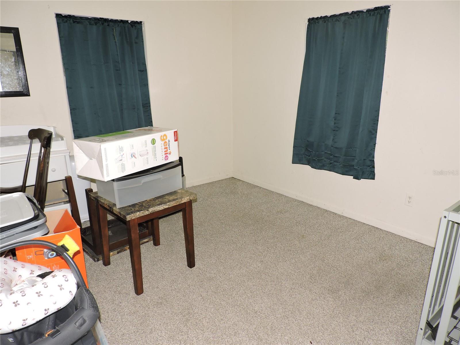 Image 17 of 29 For 713 Euclid Avenue