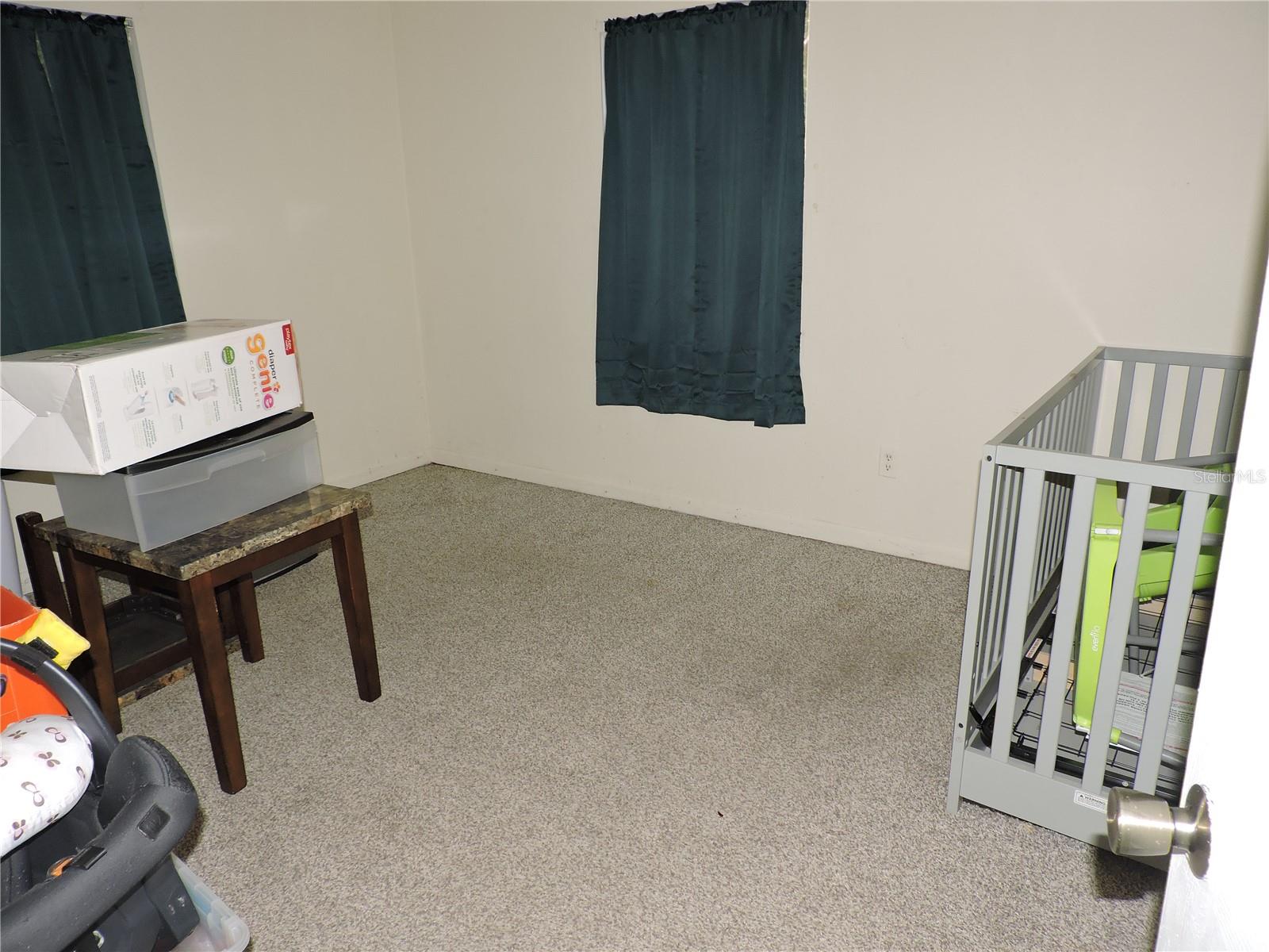 Image 18 of 29 For 713 Euclid Avenue