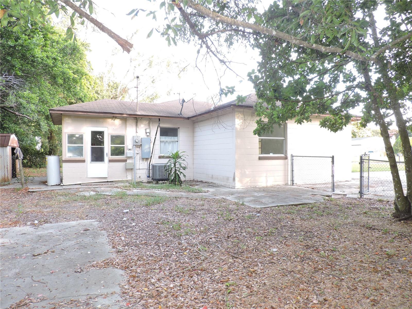 Image 22 of 29 For 713 Euclid Avenue