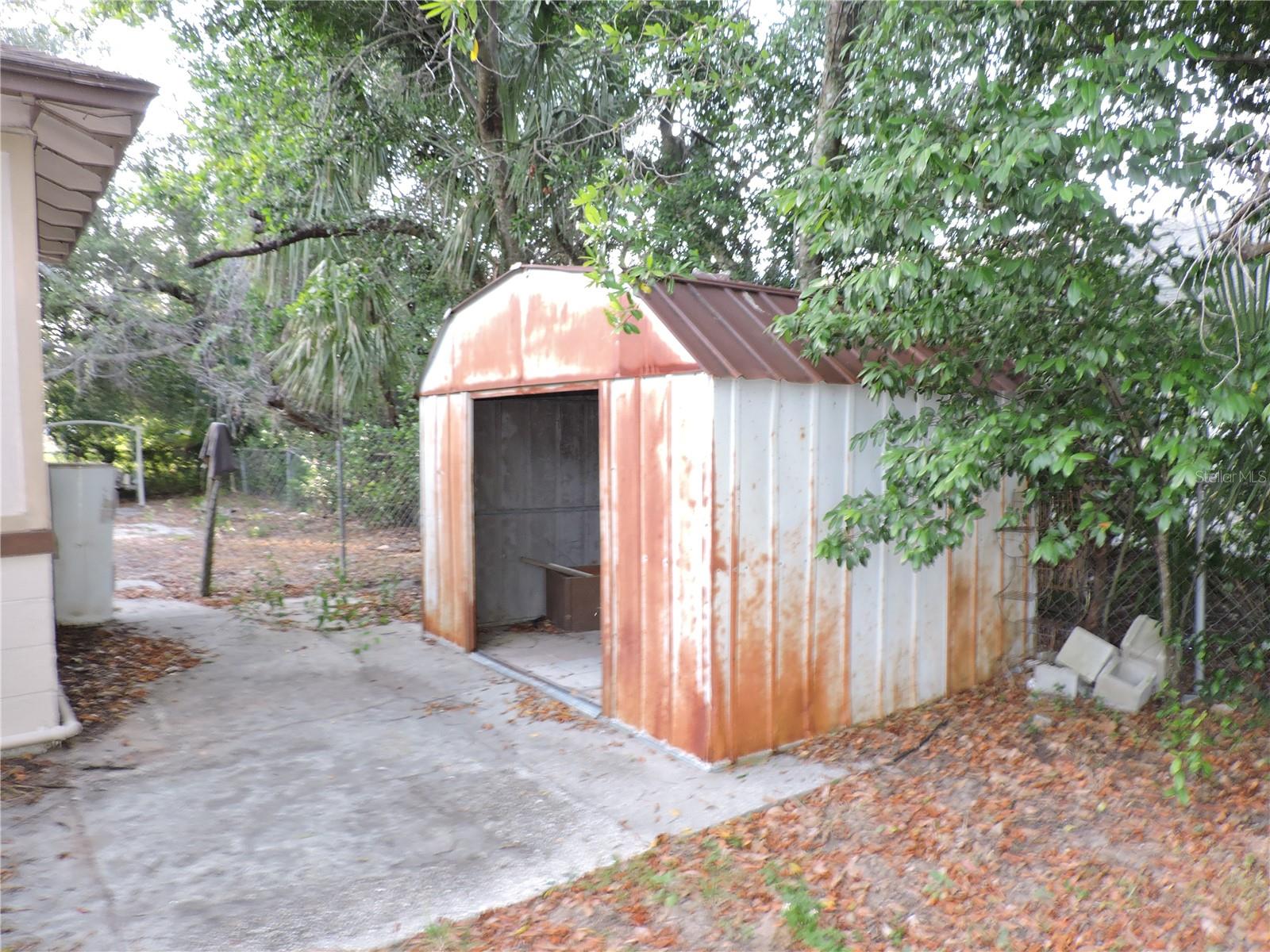 Image 27 of 29 For 713 Euclid Avenue