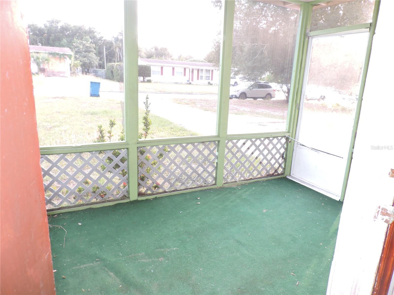 Image 5 of 29 For 713 Euclid Avenue