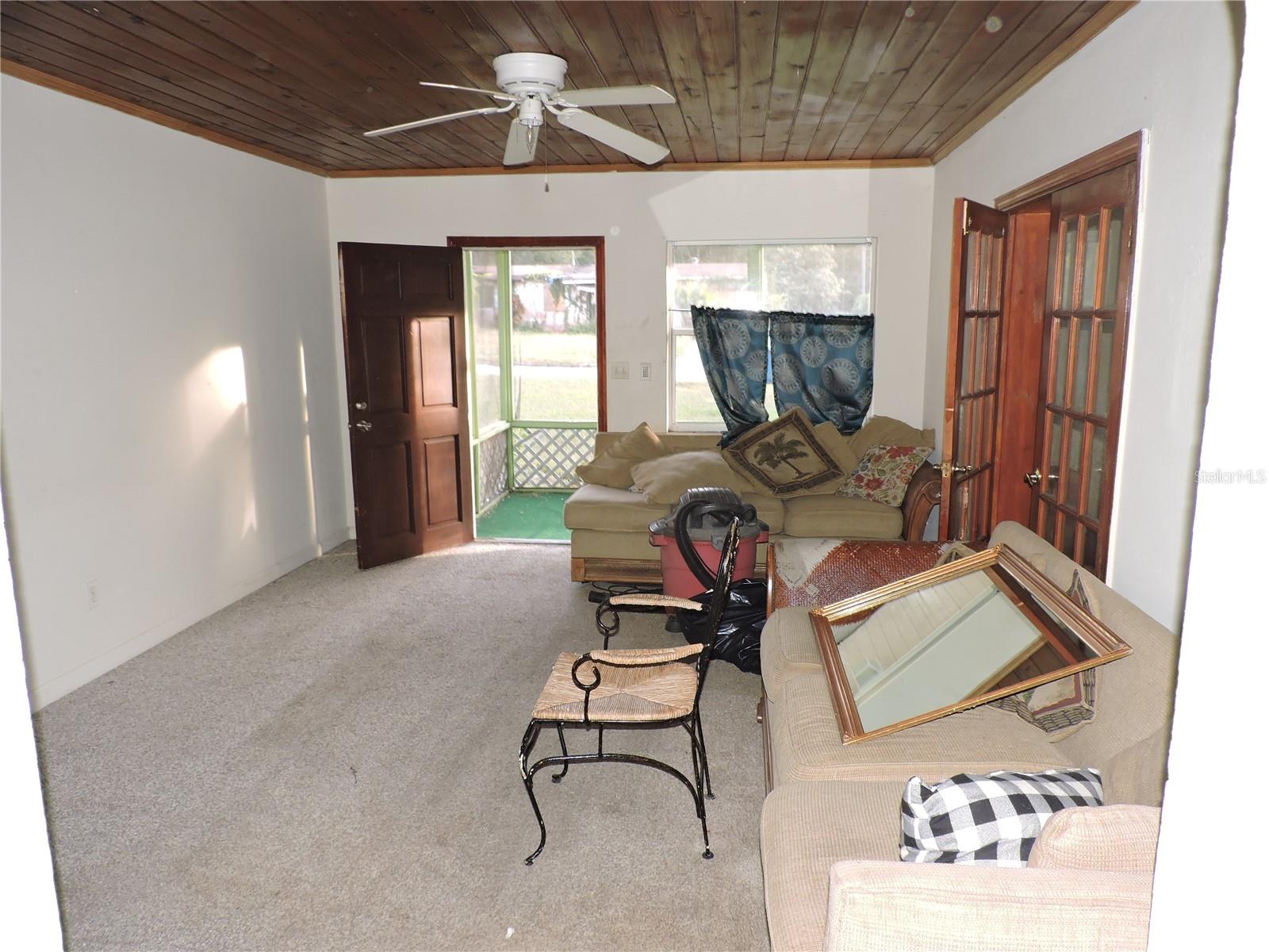 Image 6 of 29 For 713 Euclid Avenue