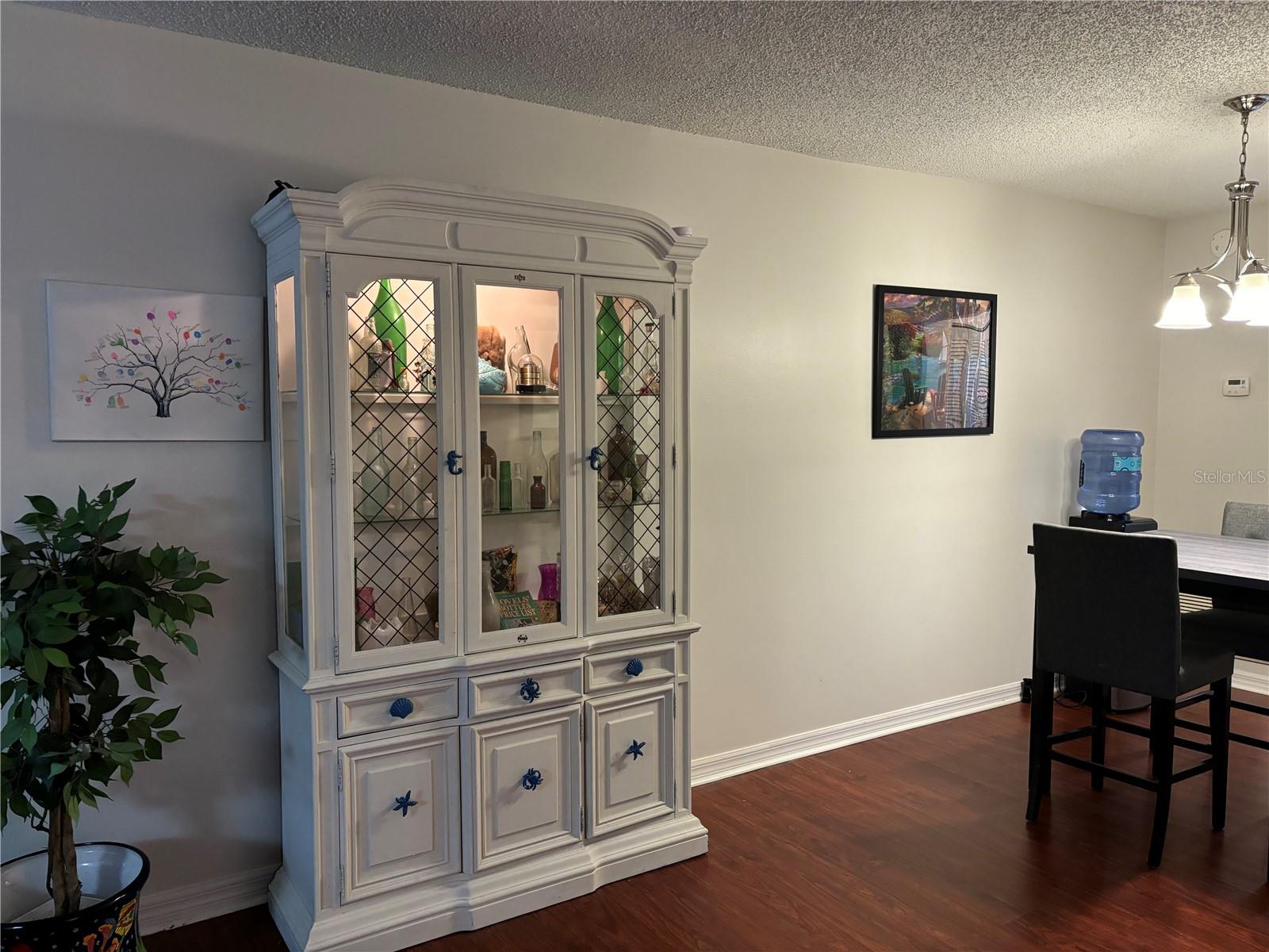 Image 8 of 28 For 200 El Camino Drive 102