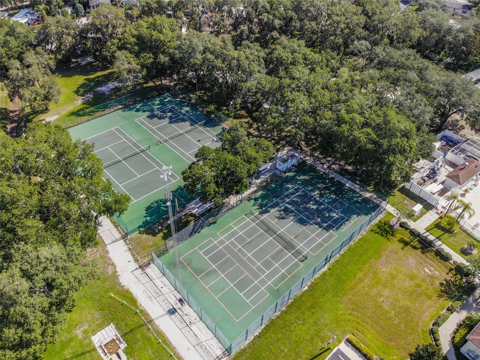 Image 40 of 41 For 72 Silversides Street