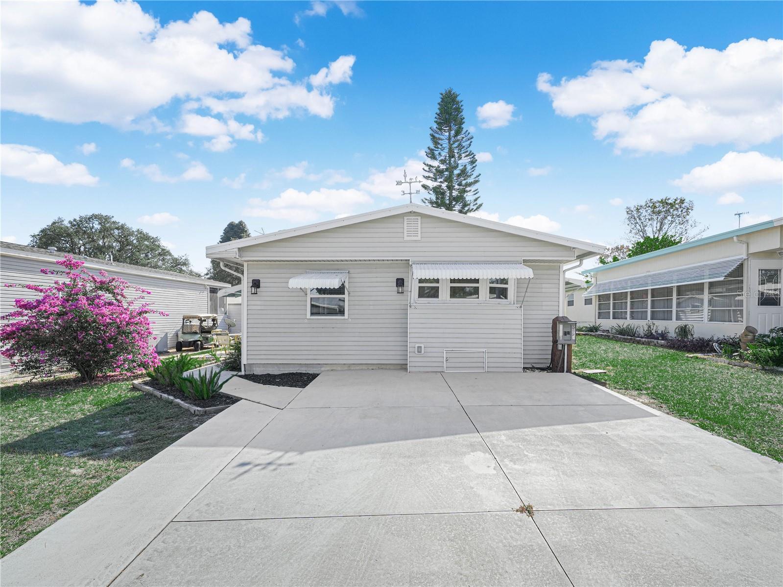 Image 2 of 49 For 111 Saddlebag Trail