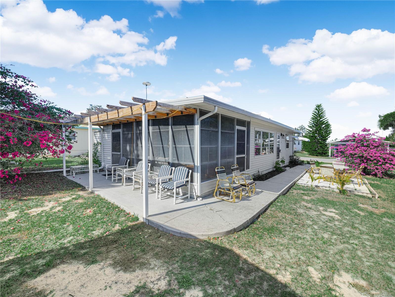 Image 4 of 49 For 111 Saddlebag Trail