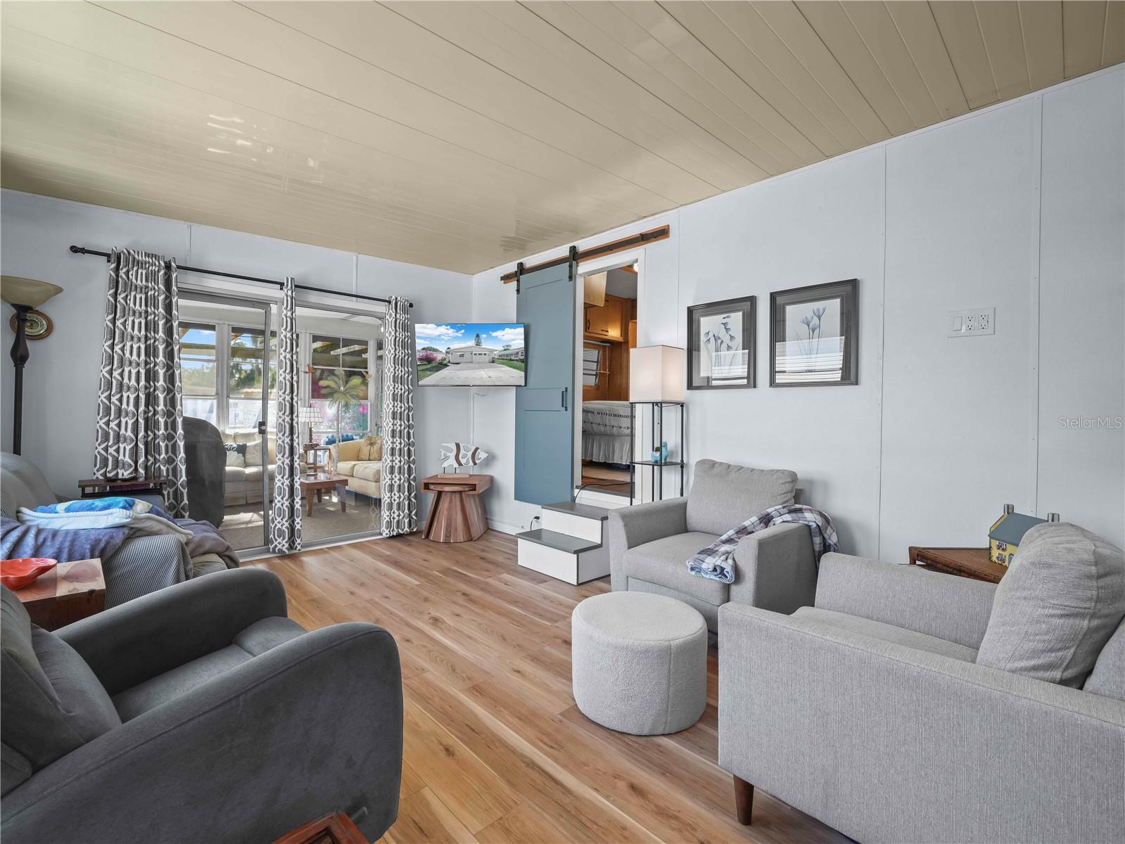 Image 7 of 49 For 111 Saddlebag Trail