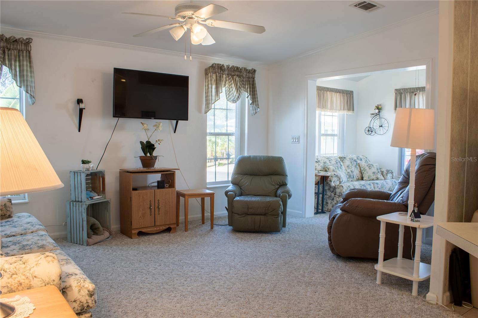 Image 6 of 49 For 10 Grey Fox Lane