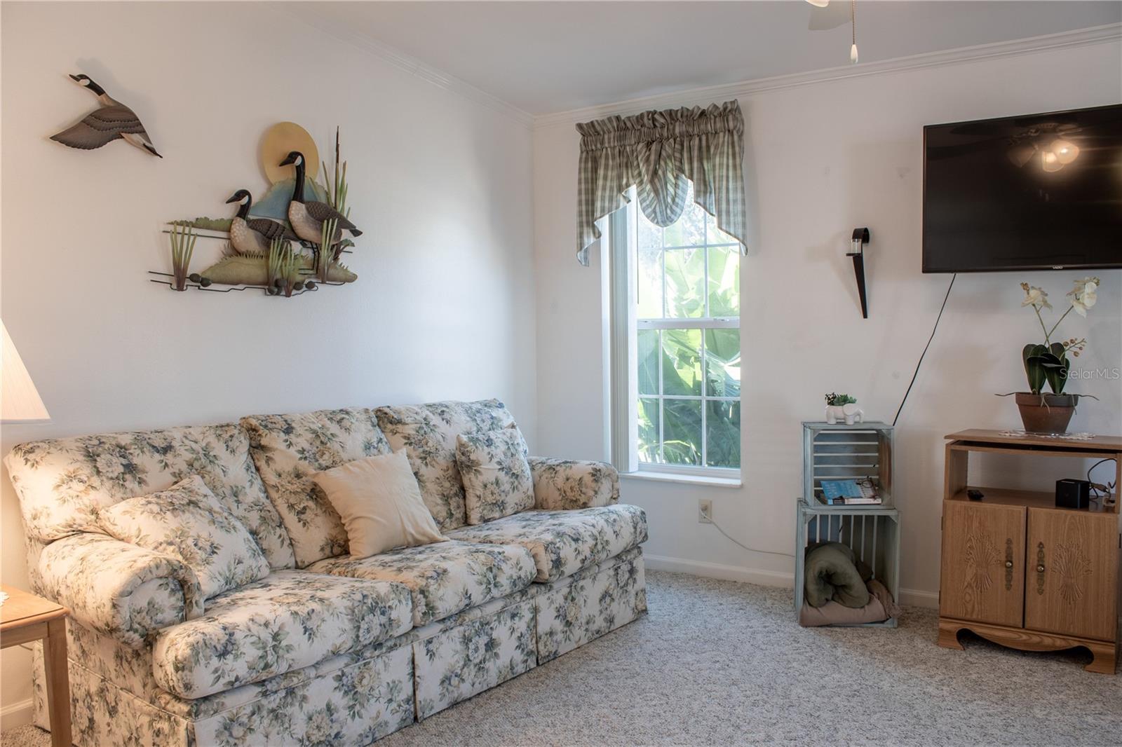 Image 7 of 49 For 10 Grey Fox Lane