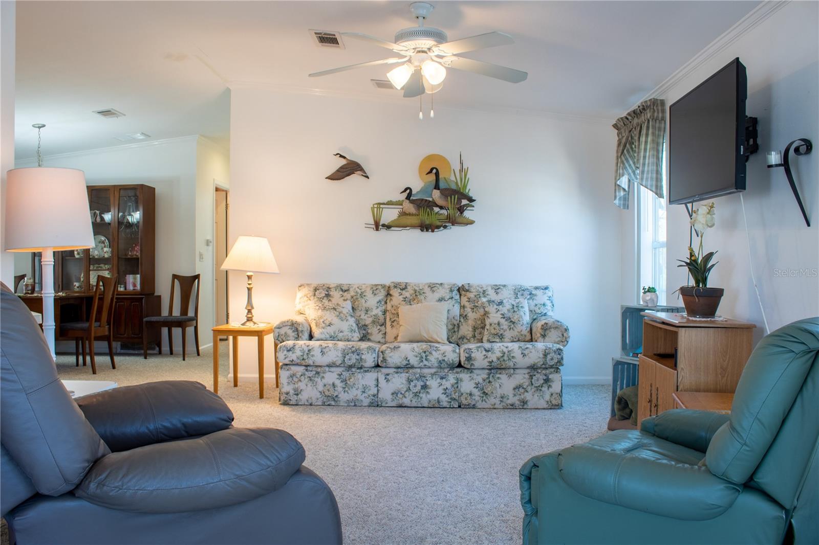 Image 8 of 49 For 10 Grey Fox Lane