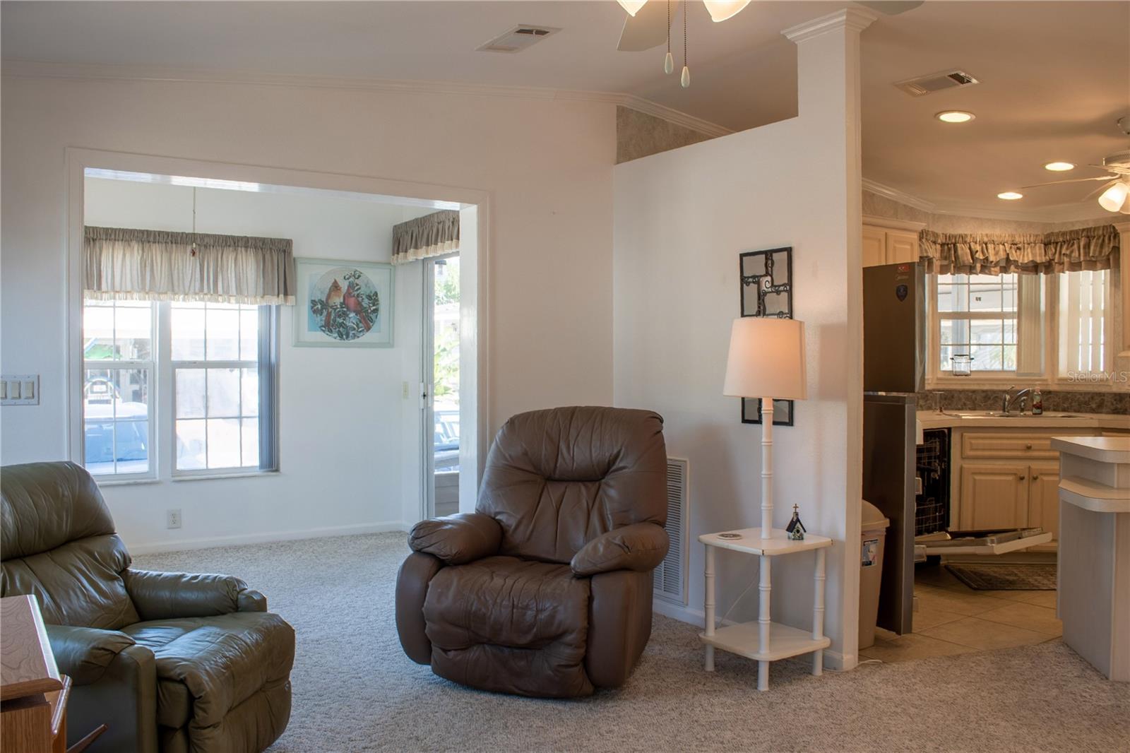 Image 9 of 49 For 10 Grey Fox Lane