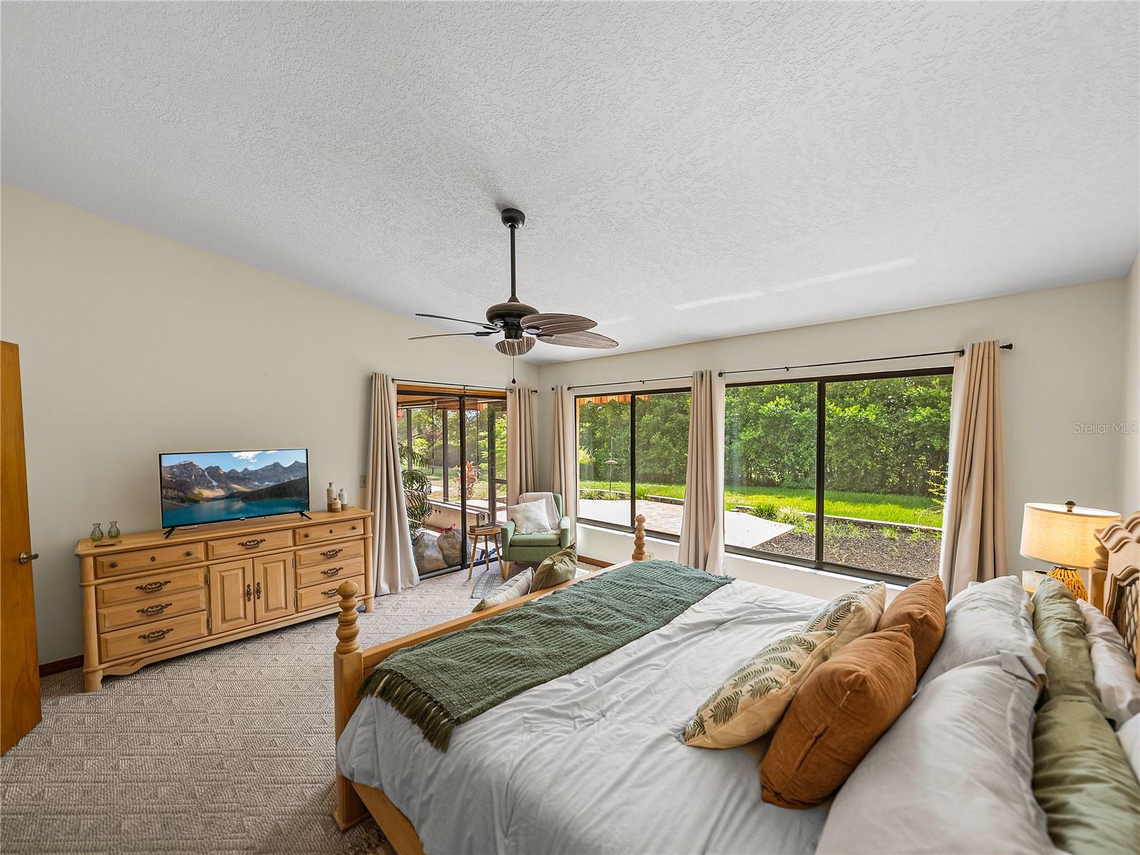 Image 26 of 63 For 503 Club House Drive