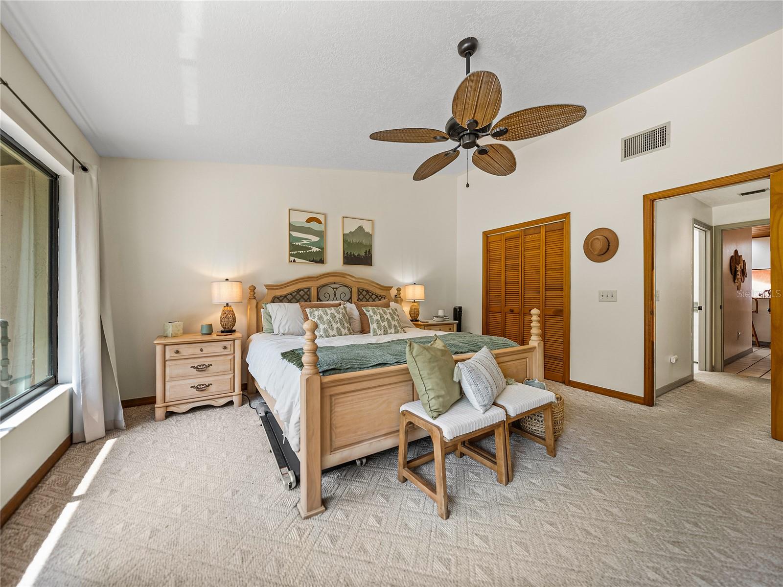 Image 27 of 63 For 503 Club House Drive