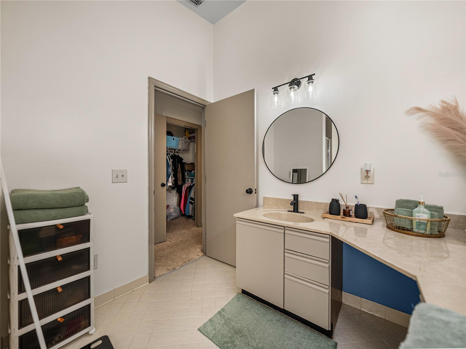 Image 31 of 63 For 503 Club House Drive