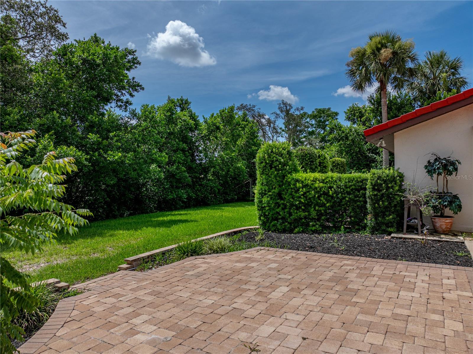 Image 41 of 63 For 503 Club House Drive