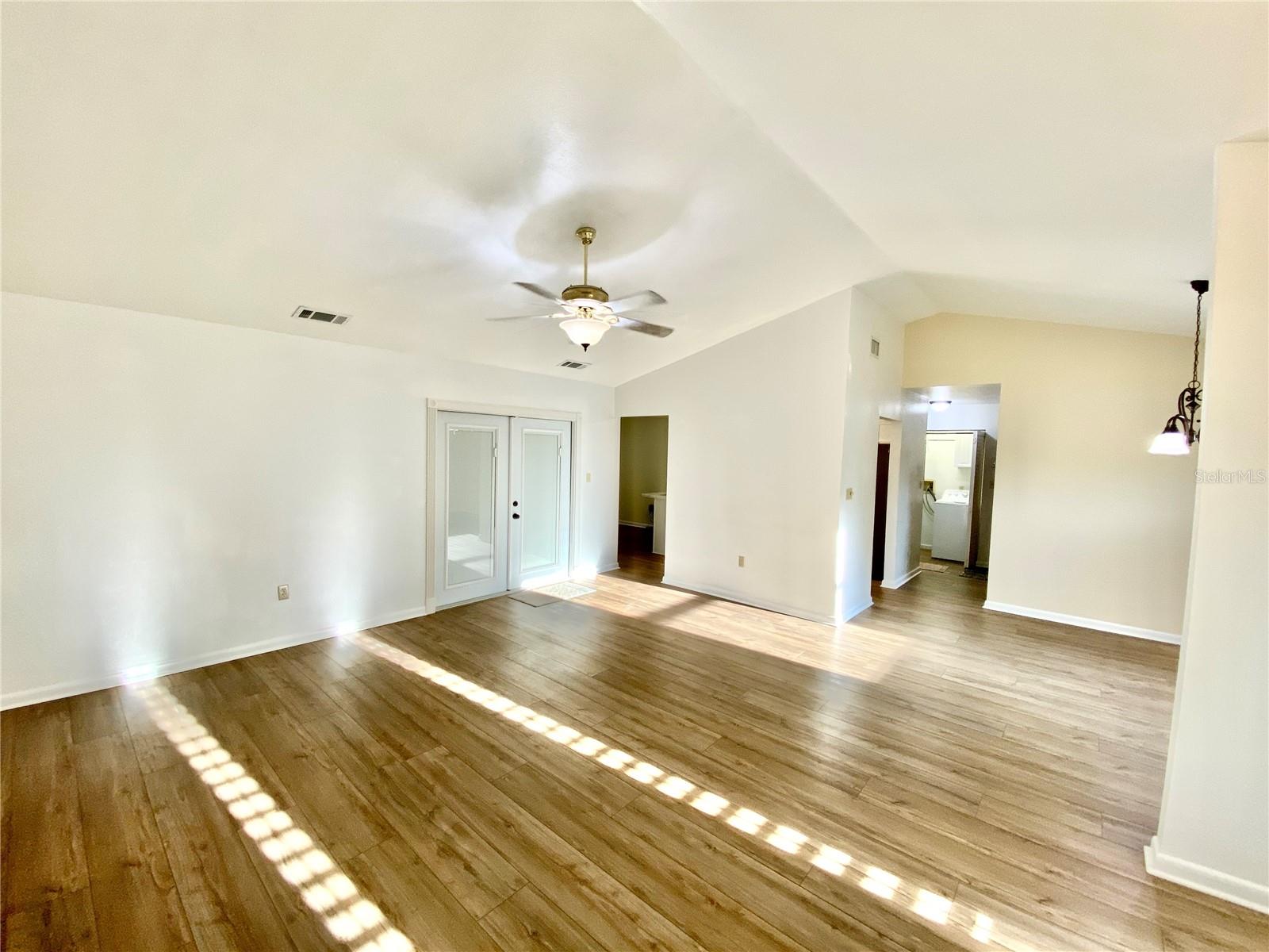 Image 6 of 42 For 4542 Timberlane Road