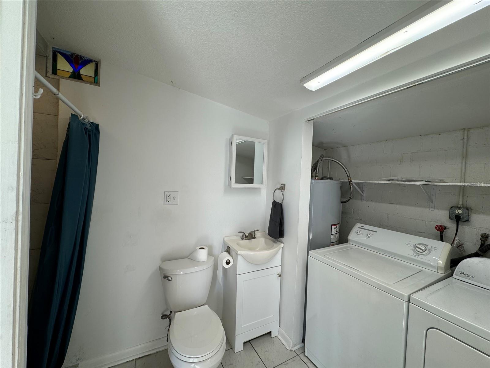 Image 16 of 37 For 302 Wall Street