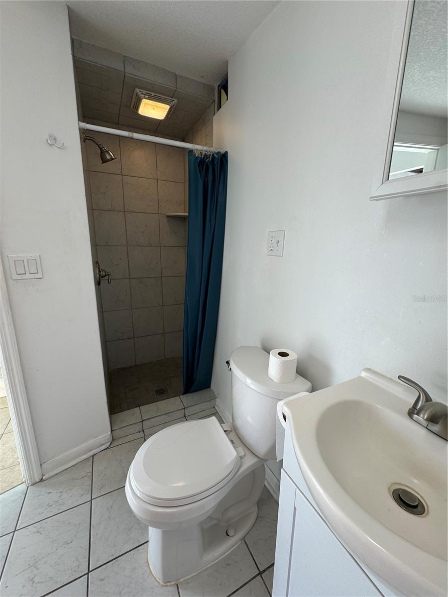 Image 18 of 37 For 302 Wall Street