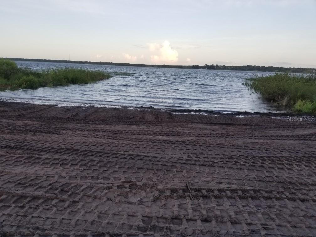 Image 17 of 21 For 3655 Ridge Lake Drive