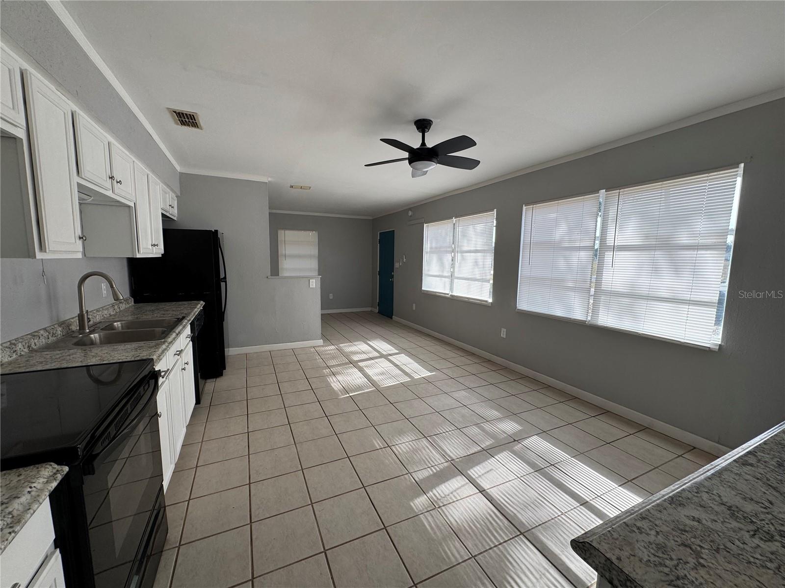 Image 2 of 16 For 218 4th Street