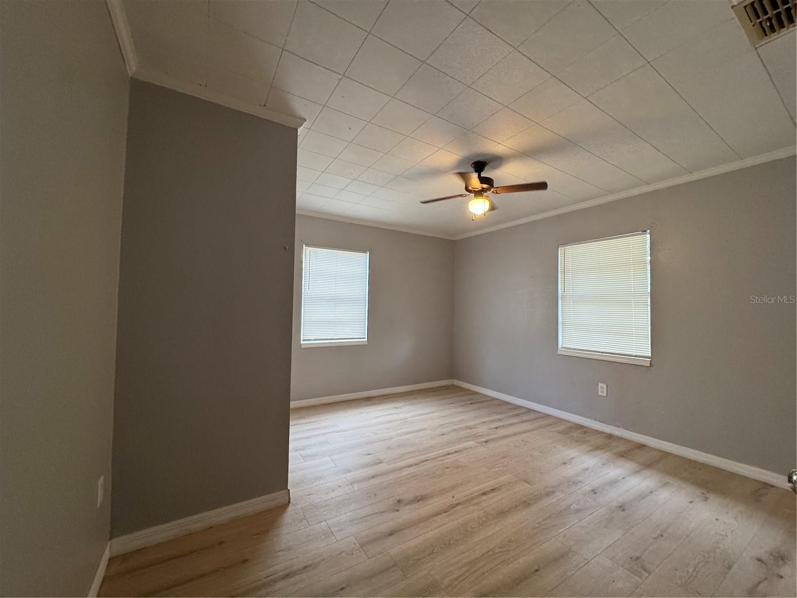 Image 6 of 16 For 218 4th Street