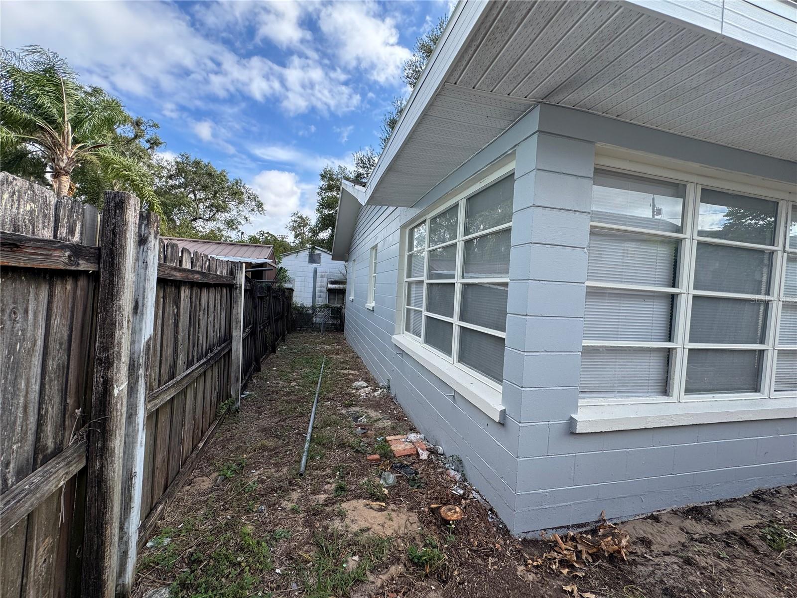 Image 9 of 16 For 218 4th Street