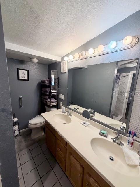 Image 14 of 32 For 5 Rosalie Oaks Boulevard