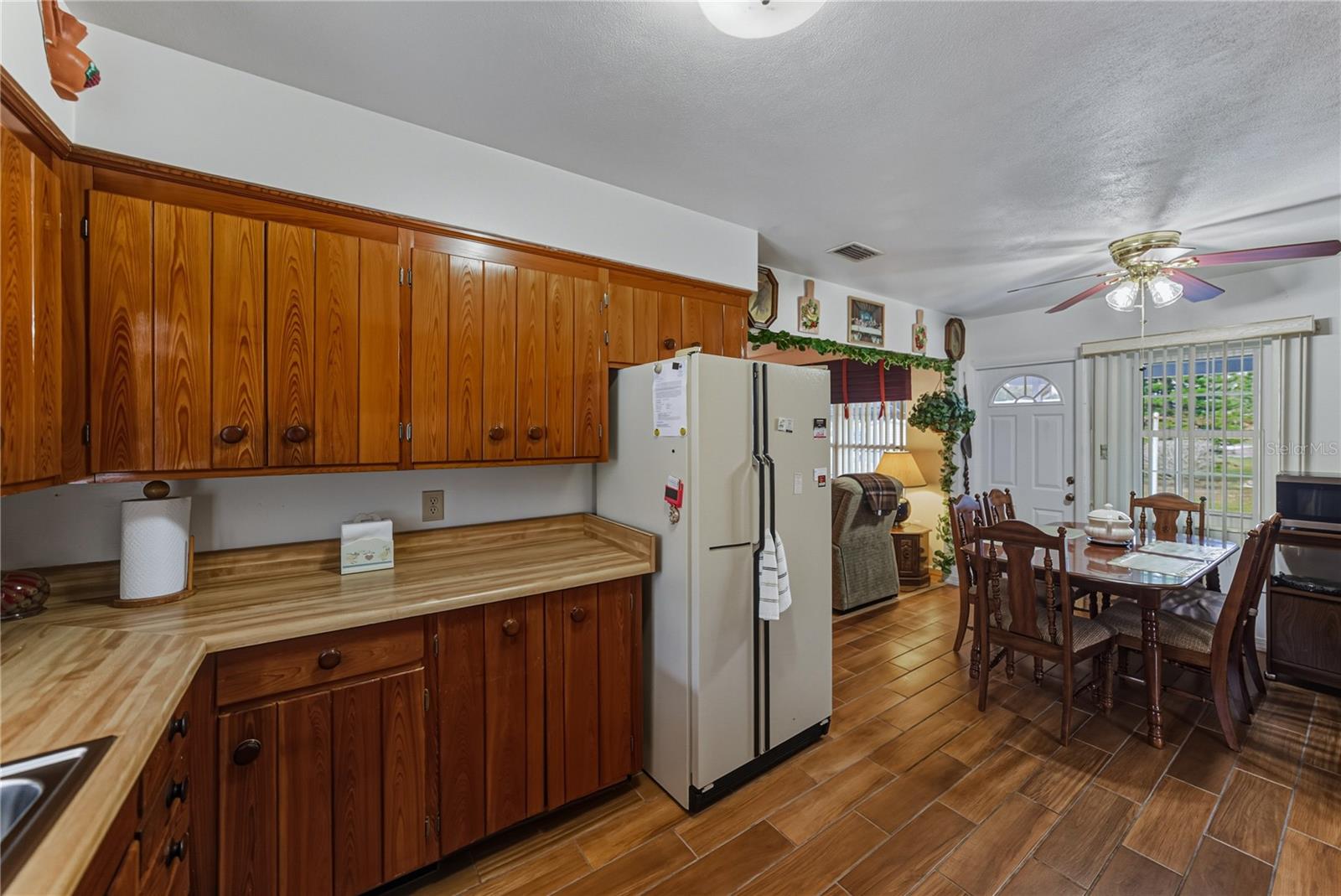 Image 10 of 42 For 4842 Fleetwood Street