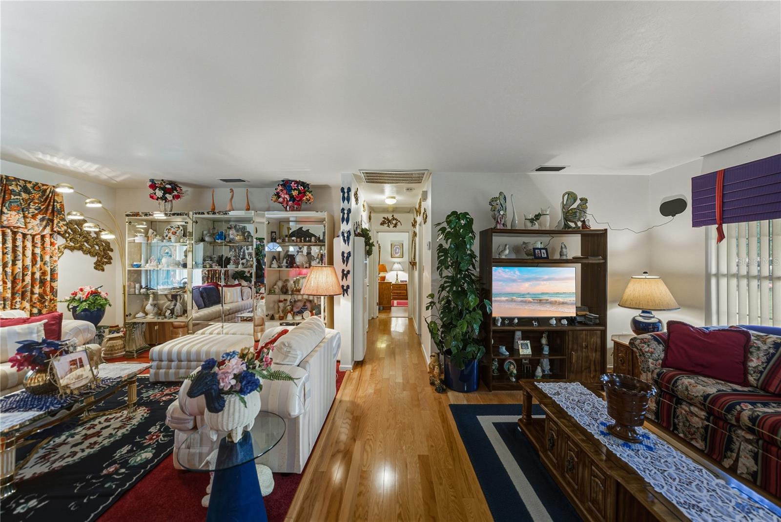 Image 19 of 42 For 4842 Fleetwood Street