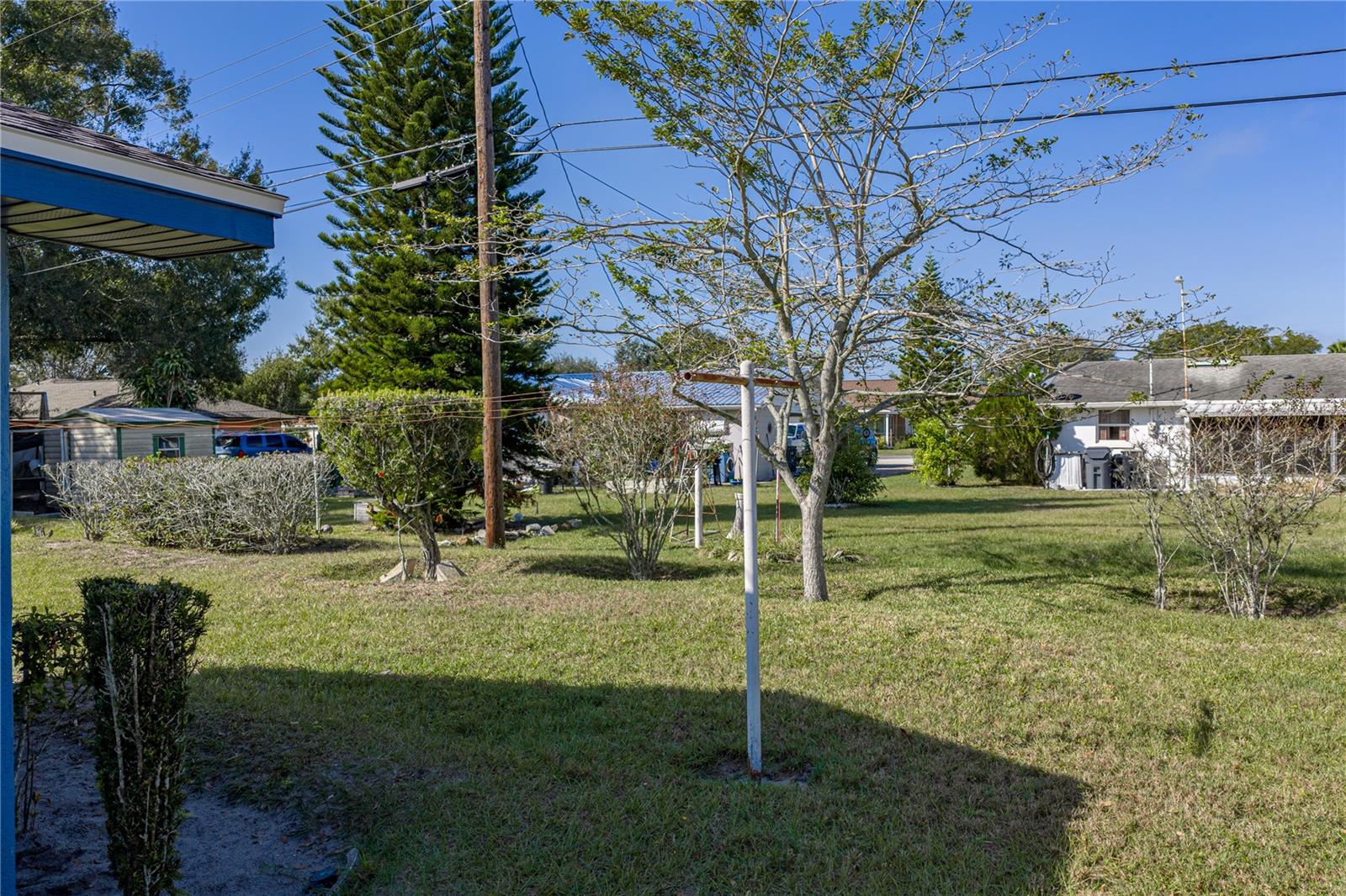 Image 32 of 42 For 4842 Fleetwood Street