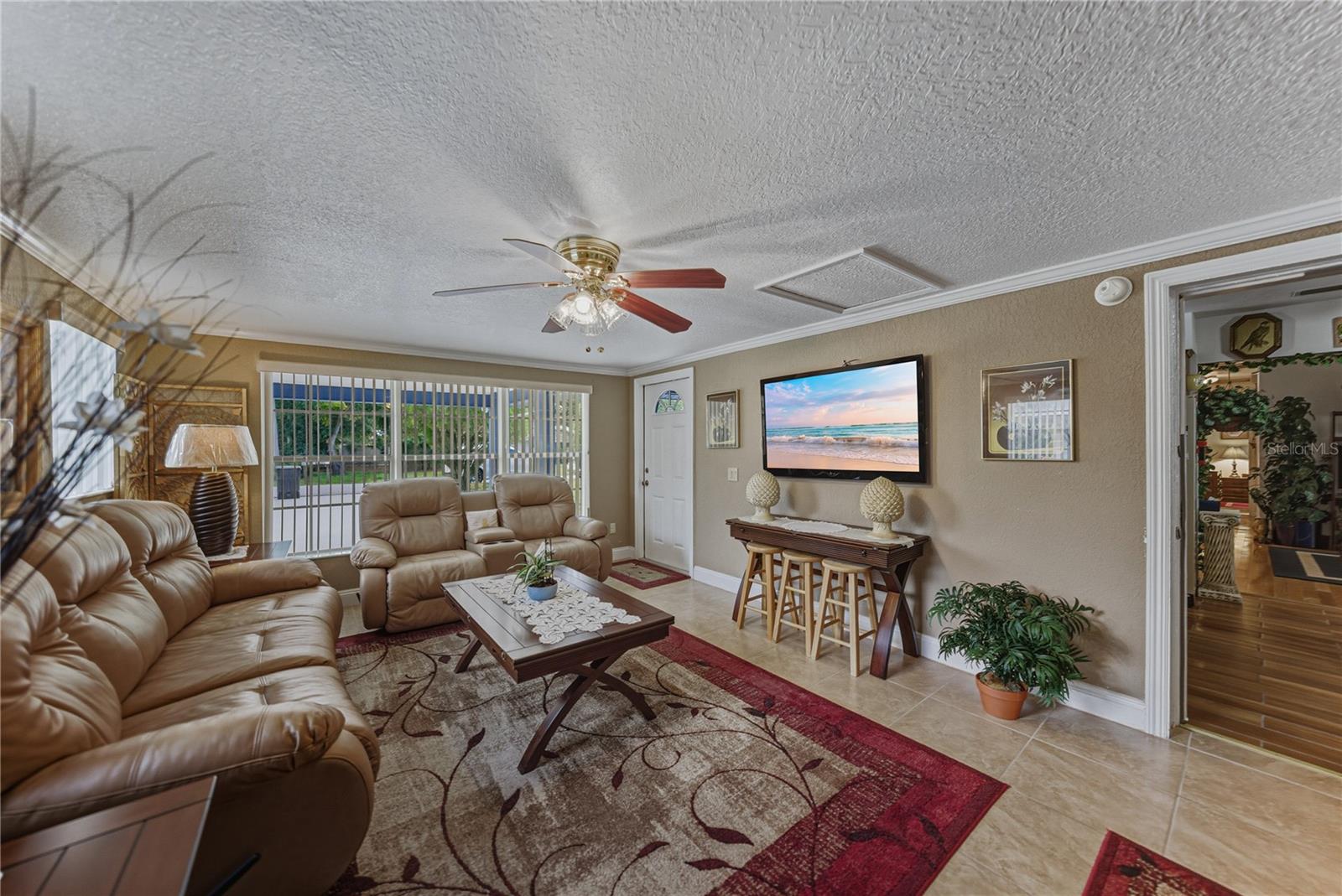 Image 5 of 42 For 4842 Fleetwood Street