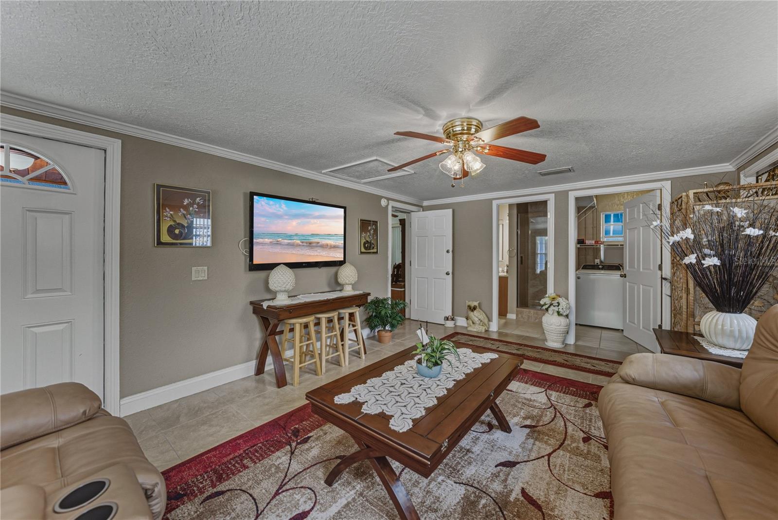 Image 6 of 42 For 4842 Fleetwood Street