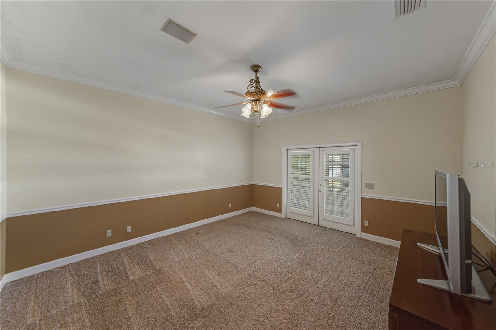 Image 12 of 80 For 1379 Hollister Road