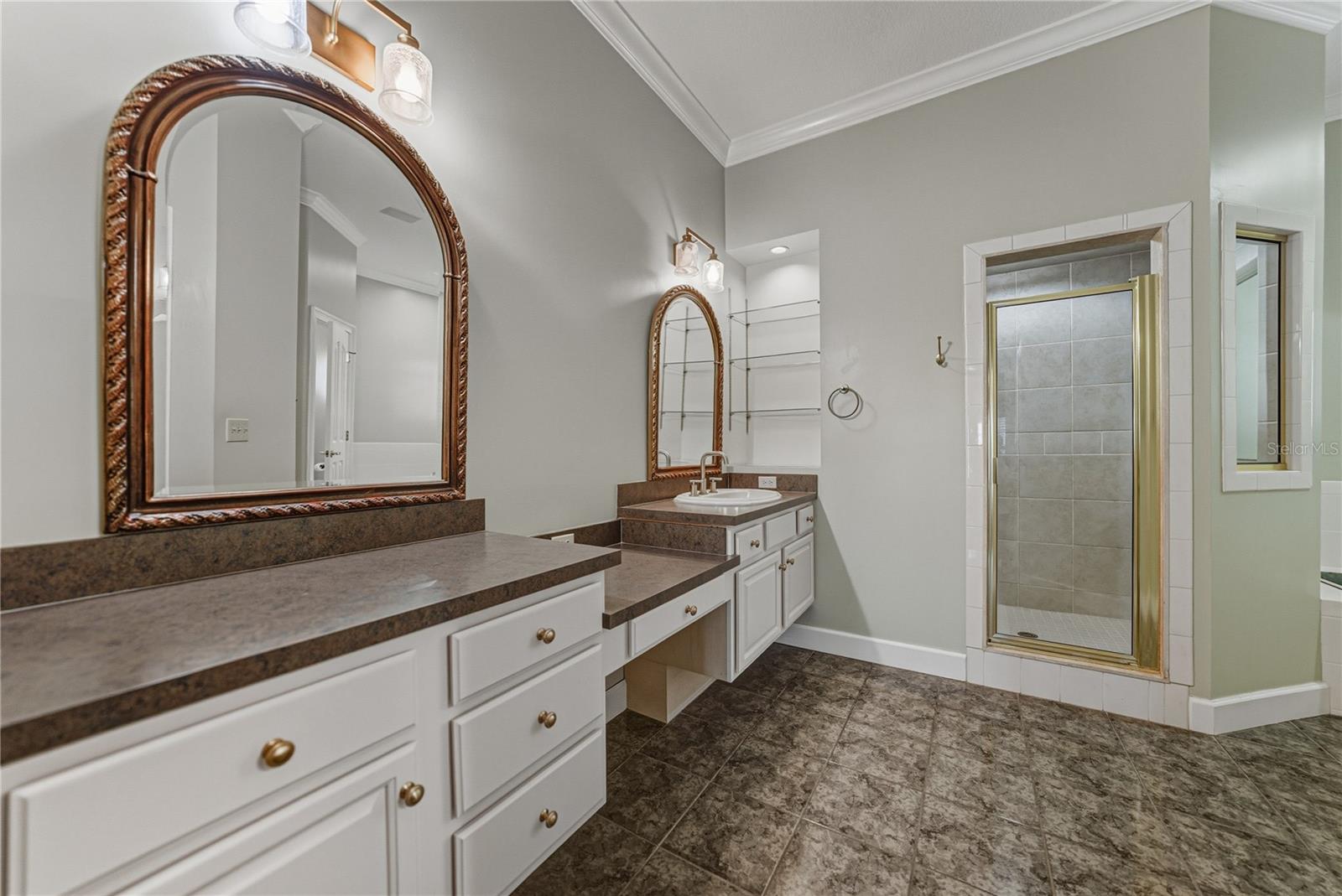 Image 13 of 80 For 1379 Hollister Road