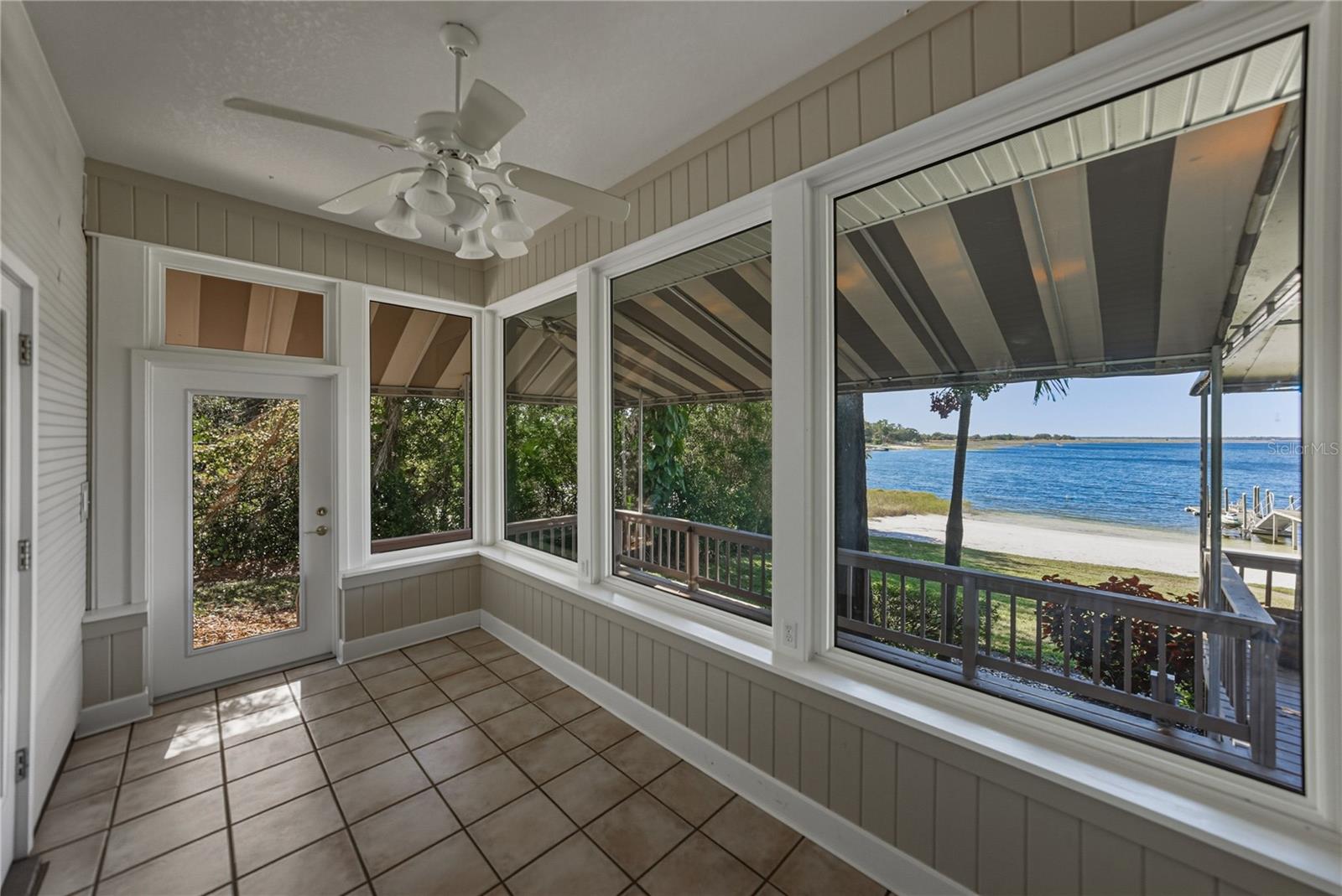 Image 17 of 80 For 1379 Hollister Road