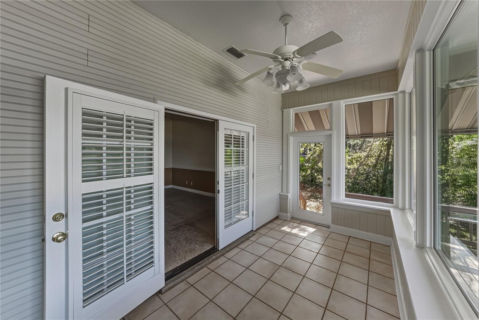 Image 18 of 80 For 1379 Hollister Road