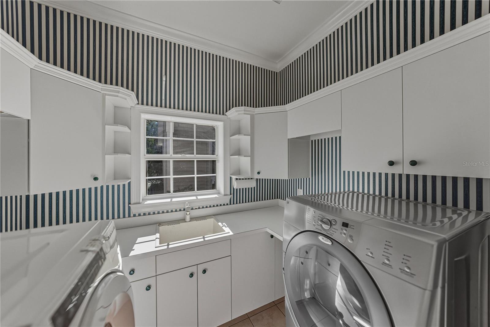 Image 31 of 80 For 1379 Hollister Road