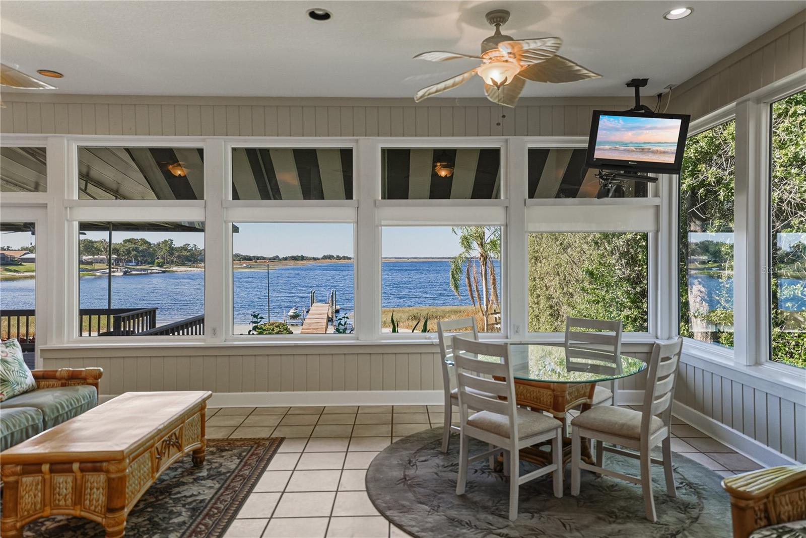 Image 40 of 80 For 1379 Hollister Road