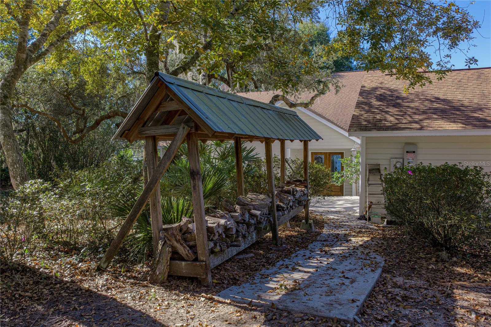 Image 61 of 80 For 1379 Hollister Road